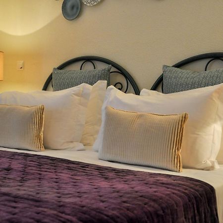 Casa Silwa - Chic 2Br Townhouse Duplex, 5Min To Beach & Pool Ferragudo  Luaran gambar